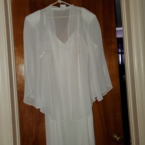 R&M Richards Off White 2 piece Maxi Dress